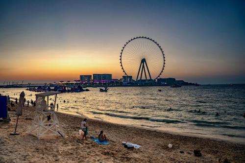 Tratoli JBR Luxury Hostel with Sea View Shared, Dubai (foto 10)