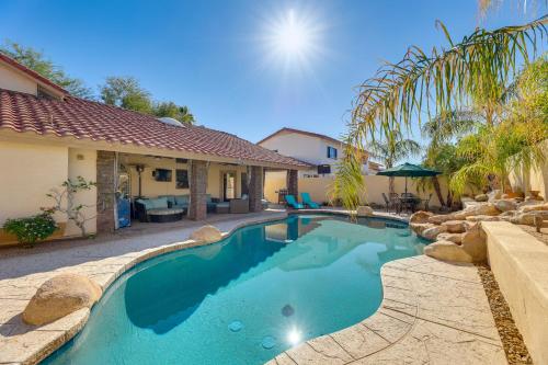 Spacious Scottsdale Home Pool and Covered Patio