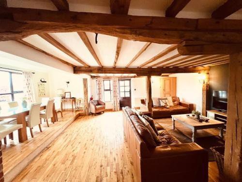 Luxury Barn with 3 ensuite Bedrooms Nr Southwold in Beccles