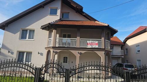 Villa Ljiljan, Plandište
