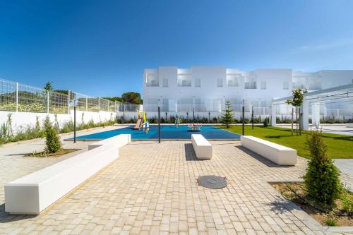 Lujoso chalet con jardín privado a 300 metros de la playa (Lujoso chalet con jardin privado a 300 metros de la playa) in Fuente del Gallo Beach