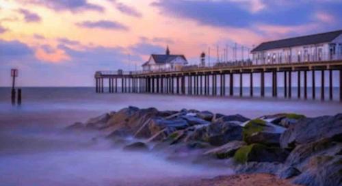 Luxury barn conversion near Southwold in بيكليس