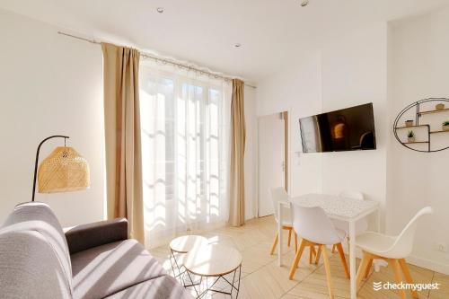 Résidence 1BDR Bastille 2