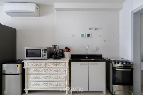 ห้องครัว, Apartamentos a 110m da Praia em Floripa - AGC in กาโชเอย์รา โด บอม เชซุส