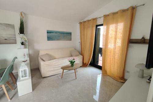 Aura Mare Blu by the sea