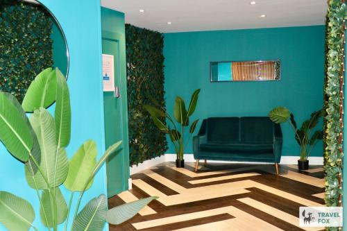 設施, Dojo House in 倫頓