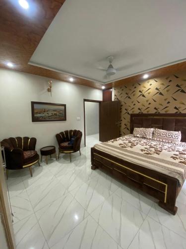 2BHK Sami Fearnish appartment Available For gusts – khách sạn tại Wapda Town