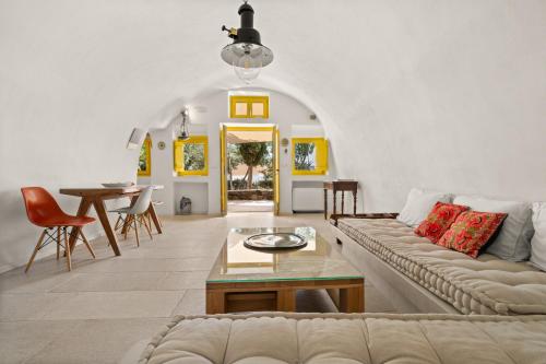 Mantilida Villa in Emporeio