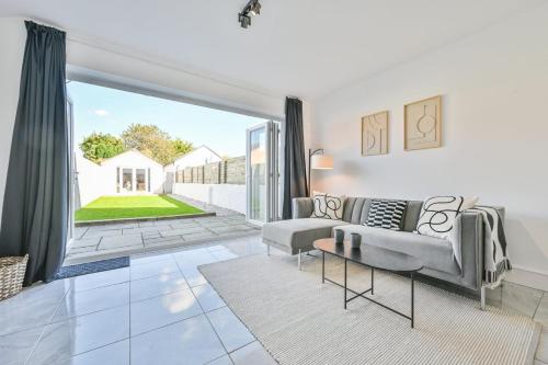 The Grove by Tŷ SA chambre d'hôte Caerphilly