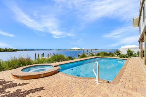Kokopelli Villa - Matlacha waterfront close to Cap Coral - private home locally managed, fair & honest pricing detail