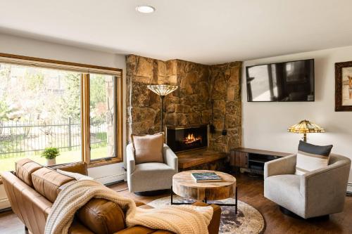 Shadowbrook 402 - main image