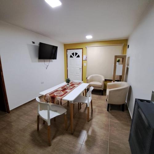 Koplietošanas atpūtas telpa ar TV, Cabaña en Pto Sta Cruz (Cabana en Pto Sta Cruz) in Puerto Santa Cruz