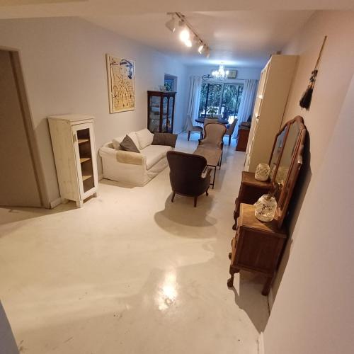 Hermoso 4 ambientes con jardin en Recoleta - Barrio Norte in La Adela