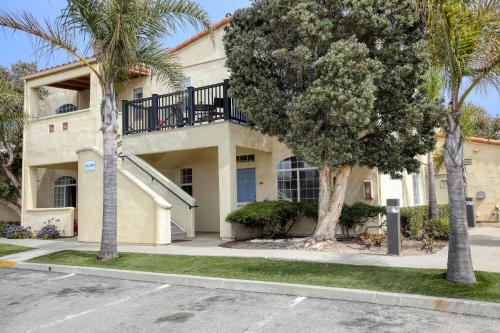 Pacific Plaza #505 - Coastal Gem - StudioD-Q in Okeano (CA)