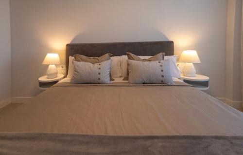 Escape to Estepona in This Sleek 2-Bedroom Apartment - image 4