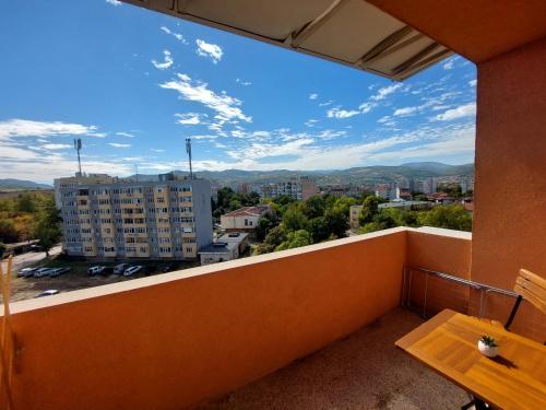 Bližnja okolica, Strumsko Stay in Strumsko Industrial Zone