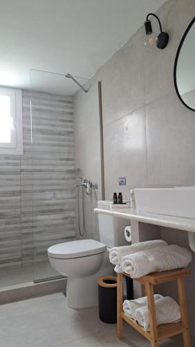 Bizas Rooms & Studios - image 9
