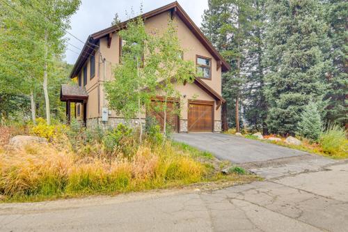 Mountainside Winter Park Ski Home with Hot Tub in Winter Park (CO)