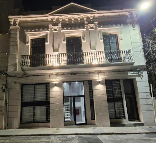 1902Aparts, Montevideo