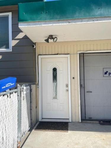 Vintage 2 bedroom close to downtown and river walk