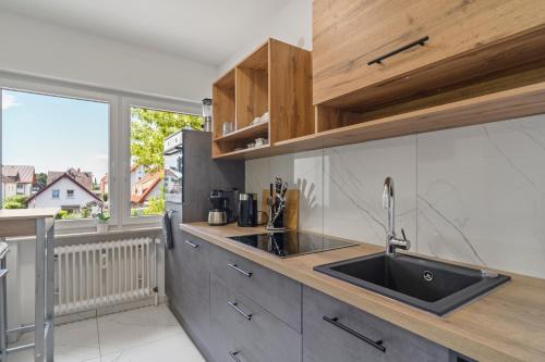 Kitchen, Business & Travel Apartment - Top Lage - 20 Min vom Frankfurt Airport in Griesheim