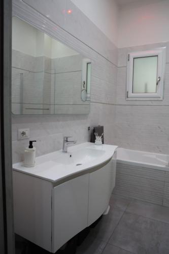 Bathroom, Morangy Home in Ponticelli