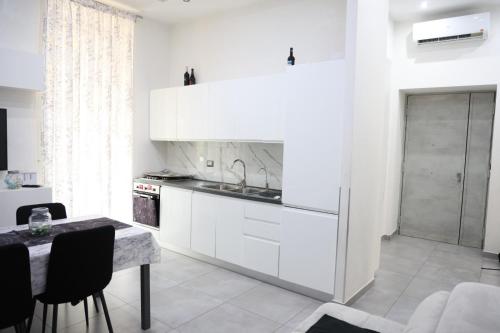 Kitchen, Morangy Home in Ponticelli