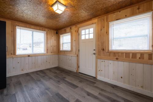 Cozy Cottage On Main in วอร์เรนส์เบิร์ก (นิวยอร์ก)