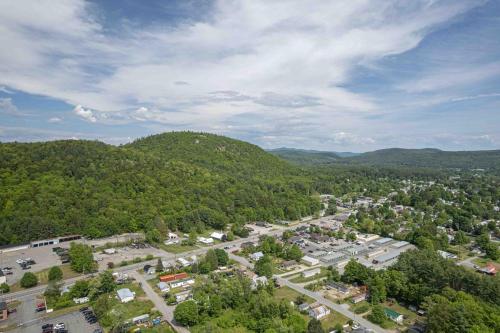 Sweet Solitude On Main in วอร์เรนส์เบิร์ก (นิวยอร์ก)