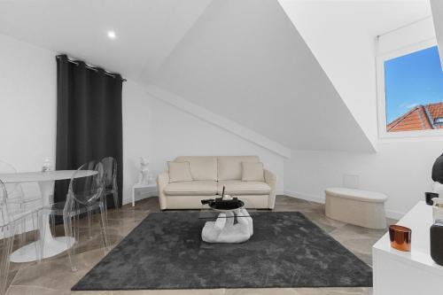 Spacieux 1 chambre avec baignoire balnéo