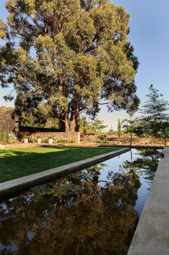 The Barn at Stonewalls - Farm stay in 25 acres