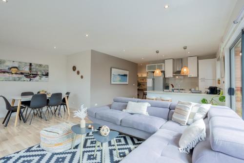 Boulder House in Bundoora