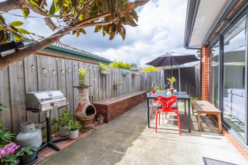 View, Boulder House in Bundoora