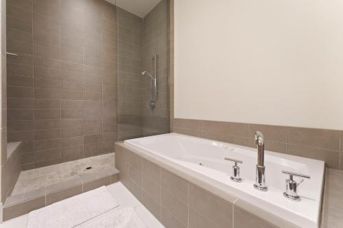 Reserve Camp 25 30 Day Minimum condo - main image