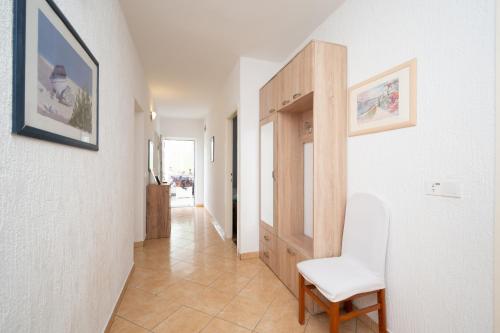 Dotări, Apartments with parking space Palit, Rab - 22676 in Rab