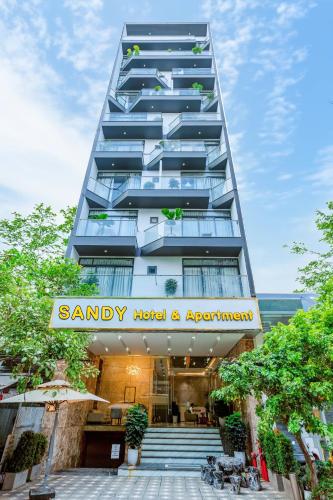 Sandy Hotel & Apartment - 숙소 외관
