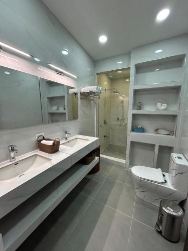 NEW Villas Milas a few steps from Tela beach in Tela