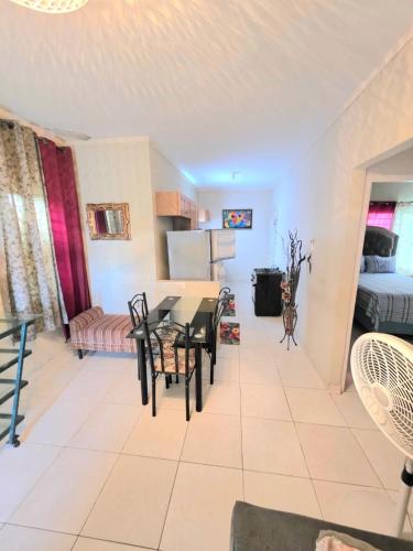 #1 Jacaranda Vacation Home in Spanish Town