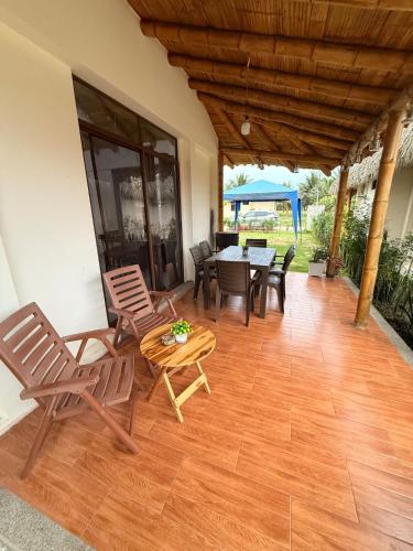 Casa Vacacional Valles de Olon in Santa Elena
