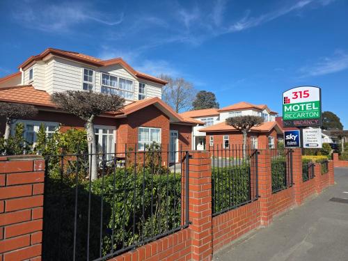 315 Motel Riccarton - image 2