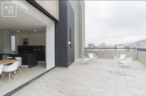 GRANDIOSO APTO CON TERRAZA PRIVADA y HERMOSA VISTA EN CHAPINERO ALTO