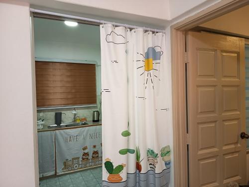 Comfy Apartment Axiata Arena, Bukit Jalil near Sri Petaling LRT Station