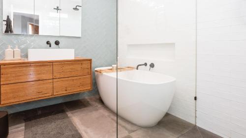 Azure Drift in Balnarring