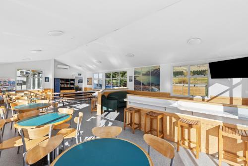 Delt lounge/TV-område, Hampshire Holiday Parks - Glendhu Bay in Glendhu Bay