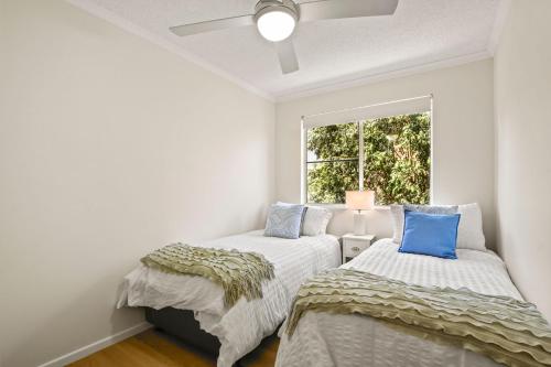 Mallory Place Unit 3 11 Saltair Street Kings Bea - image 3