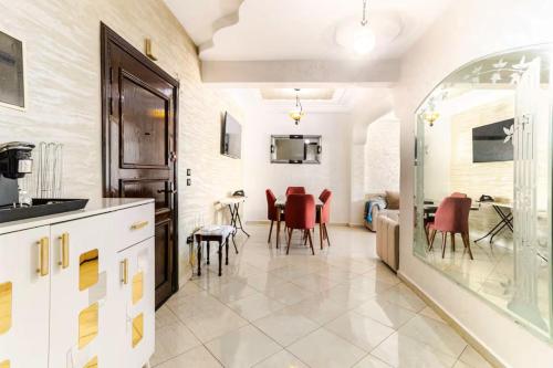 Modern Apartment Free Parking Quiet Area Fast WiFi, Casablanca