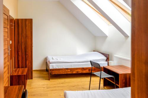 2 twin beds