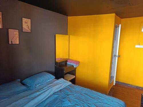 room detail thumbnail 0