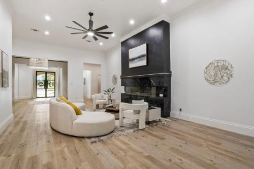 The Chateau Midland in 密德蘭市中心