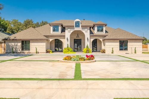 The Chateau Midland in 密德蘭市中心